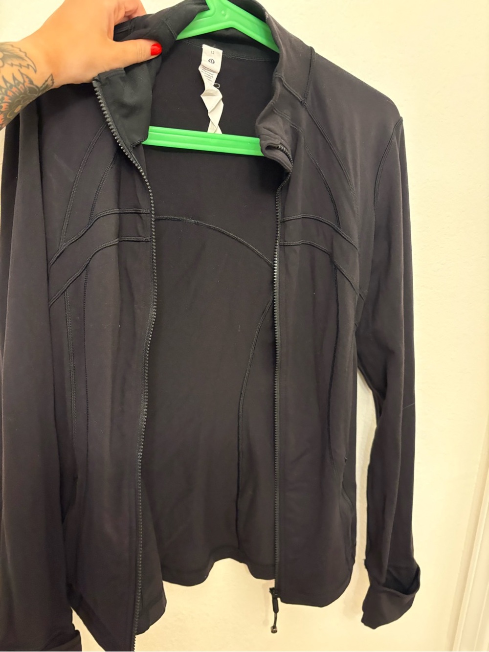 Lululemon define Jacket - Picture 2 of 3